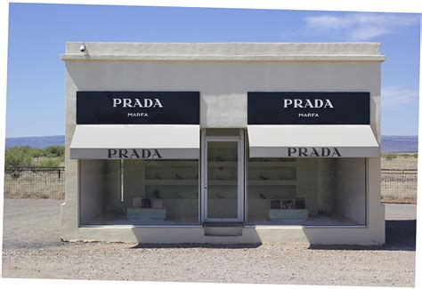 prada desert photo|prada marfa sign.